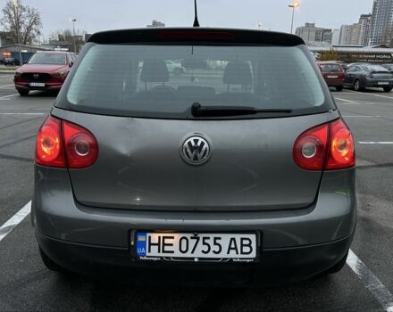 Серый Фольксваген Гольф, объемом двигателя 1.6 л и пробегом 220 тыс. км за 5800 $, фото 5 на Automoto.ua