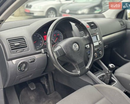 Сірий Фольксваген Гольф, об'ємом двигуна 1.6 л та пробігом 229 тис. км за 4750 $, фото 18 на Automoto.ua