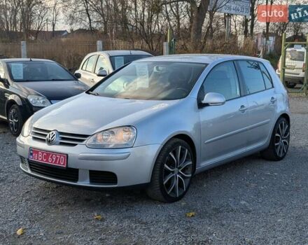 Серый Фольксваген Гольф, объемом двигателя 1.6 л и пробегом 244 тыс. км за 5950 $, фото 2 на Automoto.ua