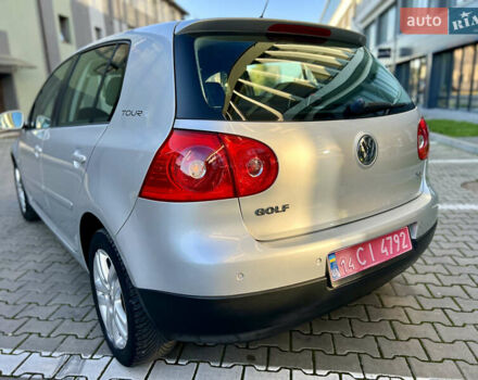 Сірий Фольксваген Гольф, об'ємом двигуна 1.4 л та пробігом 185 тис. км за 6450 $, фото 49 на Automoto.ua