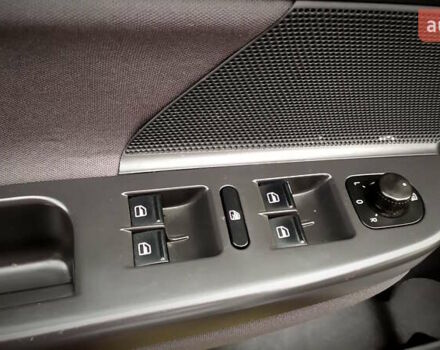 Сірий Фольксваген Гольф, об'ємом двигуна 1.6 л та пробігом 200 тис. км за 6950 $, фото 133 на Automoto.ua