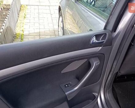 Серый Фольксваген Гольф, объемом двигателя 1.6 л и пробегом 238 тыс. км за 6300 $, фото 12 на Automoto.ua