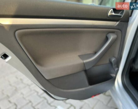 Сірий Фольксваген Гольф, об'ємом двигуна 1.4 л та пробігом 185 тис. км за 6450 $, фото 91 на Automoto.ua