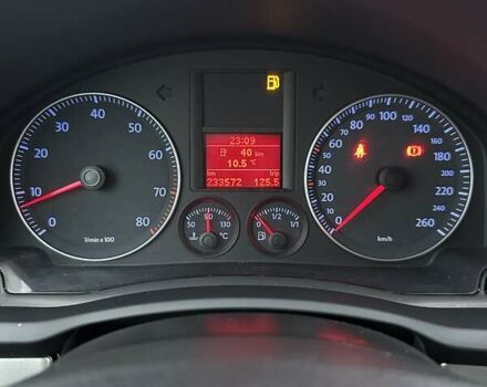 Серый Фольксваген Гольф, объемом двигателя 1.4 л и пробегом 233 тыс. км за 6750 $, фото 23 на Automoto.ua