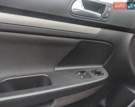 Сірий Фольксваген Гольф, об'ємом двигуна 1.4 л та пробігом 235 тис. км за 5900 $, фото 14 на Automoto.ua
