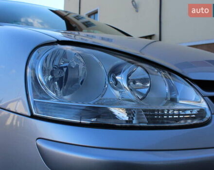 Серый Фольксваген Гольф, объемом двигателя 1.6 л и пробегом 195 тыс. км за 5890 $, фото 26 на Automoto.ua