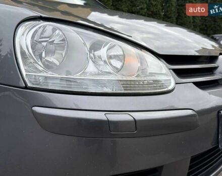 Серый Фольксваген Гольф, объемом двигателя 1.6 л и пробегом 238 тыс. км за 6300 $, фото 17 на Automoto.ua