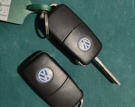 Серый Фольксваген Гольф, объемом двигателя 1.6 л и пробегом 211 тыс. км за 6149 $, фото 2 на Automoto.ua