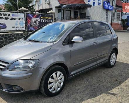 Серый Фольксваген Гольф, объемом двигателя 1.39 л и пробегом 270 тыс. км за 6000 $, фото 2 на Automoto.ua