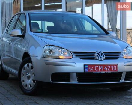 Серый Фольксваген Гольф, объемом двигателя 1.6 л и пробегом 195 тыс. км за 5990 $, фото 6 на Automoto.ua