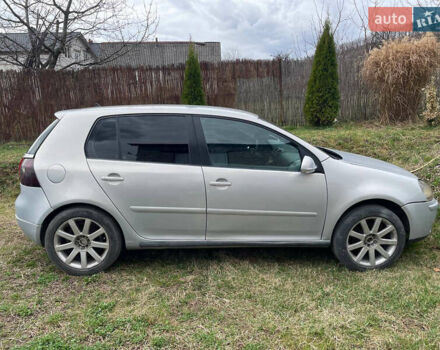 Серый Фольксваген Гольф, объемом двигателя 1.6 л и пробегом 228 тыс. км за 4200 $, фото 2 на Automoto.ua