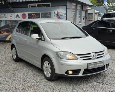 Сірий Фольксваген Гольф, об'ємом двигуна 2 л та пробігом 283 тис. км за 6900 $, фото 2 на Automoto.ua