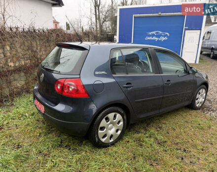 Серый Фольксваген Гольф, объемом двигателя 1.4 л и пробегом 236 тыс. км за 5500 $, фото 3 на Automoto.ua