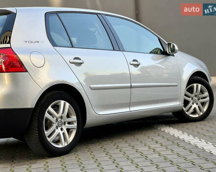 Сірий Фольксваген Гольф, об'ємом двигуна 1.4 л та пробігом 185 тис. км за 6450 $, фото 25 на Automoto.ua