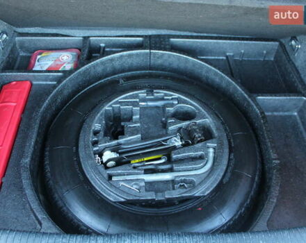 Серый Фольксваген Гольф, объемом двигателя 1.6 л и пробегом 195 тыс. км за 5890 $, фото 76 на Automoto.ua