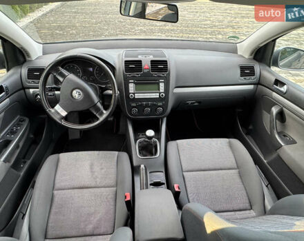 Серый Фольксваген Гольф, объемом двигателя 1.4 л и пробегом 169 тыс. км за 5700 $, фото 45 на Automoto.ua