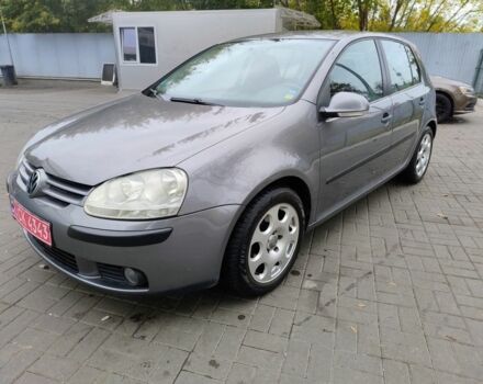 Серый Фольксваген Гольф, объемом двигателя 1.6 л и пробегом 233 тыс. км за 5999 $, фото 1 на Automoto.ua