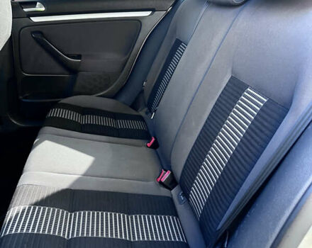 Фольксваген Гольф 2007 в Дрогобыче на Automoto.ua Серый Фольксваген Гольф, объемом двигателя 1.6 л и пробегом 234 тыс. км за 5700 $, фото 17 на Automoto.ua