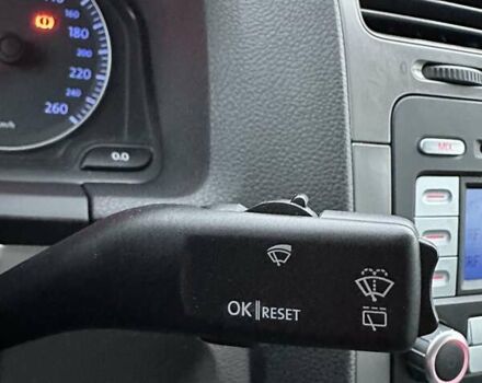 Серый Фольксваген Гольф, объемом двигателя 1.4 л и пробегом 233 тыс. км за 6750 $, фото 26 на Automoto.ua