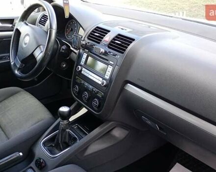 Серый Фольксваген Гольф, объемом двигателя 1.6 л и пробегом 238 тыс. км за 6300 $, фото 6 на Automoto.ua