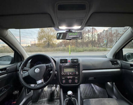 Сірий Фольксваген Гольф, об'ємом двигуна 1.39 л та пробігом 172 тис. км за 5100 $, фото 7 на Automoto.ua