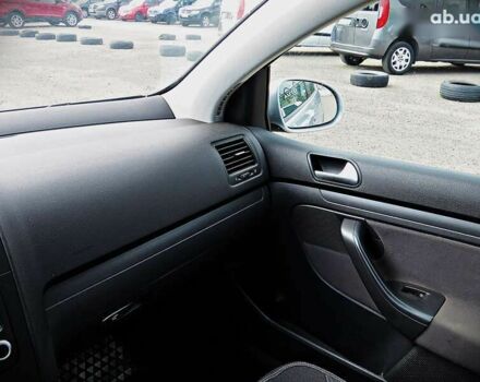 Сірий Фольксваген Гольф, об'ємом двигуна 1.6 л та пробігом 213 тис. км за 5500 $, фото 11 на Automoto.ua