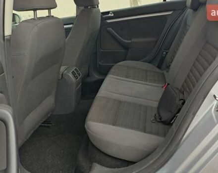 Серый Фольксваген Гольф, объемом двигателя 1.6 л и пробегом 203 тыс. км за 5500 $, фото 4 на Automoto.ua