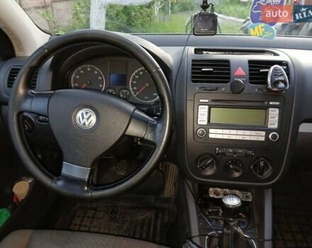 Серый Фольксваген Гольф, объемом двигателя 1.4 л и пробегом 307 тыс. км за 4700 $, фото 4 на Automoto.ua