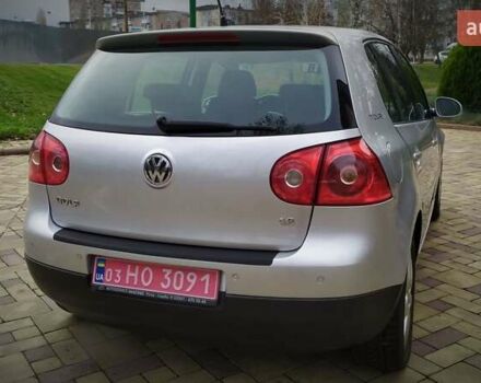 Сірий Фольксваген Гольф, об'ємом двигуна 1.6 л та пробігом 200 тис. км за 6950 $, фото 69 на Automoto.ua