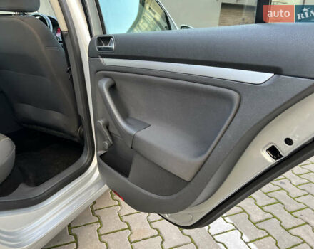 Сірий Фольксваген Гольф, об'ємом двигуна 1.4 л та пробігом 185 тис. км за 6450 $, фото 99 на Automoto.ua