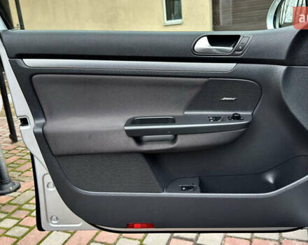 Серый Фольксваген Гольф, объемом двигателя 1.6 л и пробегом 178 тыс. км за 6556 $, фото 33 на Automoto.ua