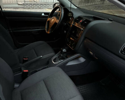 Сірий Фольксваген Гольф, об'ємом двигуна 1.6 л та пробігом 223 тис. км за 5400 $, фото 9 на Automoto.ua