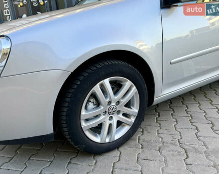 Сірий Фольксваген Гольф, об'ємом двигуна 1.4 л та пробігом 185 тис. км за 6450 $, фото 40 на Automoto.ua