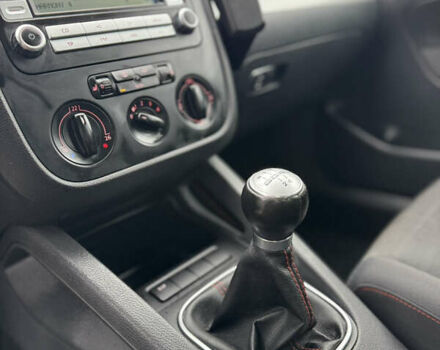 Сірий Фольксваген Гольф, об'ємом двигуна 1.6 л та пробігом 209 тис. км за 5999 $, фото 26 на Automoto.ua