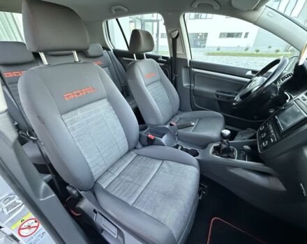 Серый Фольксваген Гольф, объемом двигателя 1.4 л и пробегом 175 тыс. км за 5700 $, фото 15 на Automoto.ua