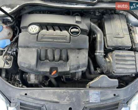 Серый Фольксваген Гольф, объемом двигателя 1.6 л и пробегом 219 тыс. км за 4650 $, фото 14 на Automoto.ua