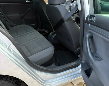 Сірий Фольксваген Гольф, об'ємом двигуна 1.6 л та пробігом 208 тис. км за 6100 $, фото 17 на Automoto.ua