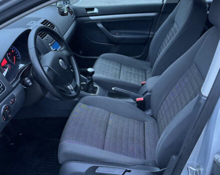 Серый Фольксваген Гольф, объемом двигателя 1.4 л и пробегом 186 тыс. км за 6000 $, фото 13 на Automoto.ua