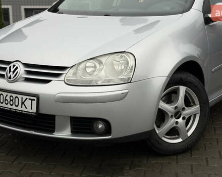 Серый Фольксваген Гольф, объемом двигателя 1.4 л и пробегом 239 тыс. км за 5150 $, фото 5 на Automoto.ua