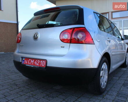 Серый Фольксваген Гольф, объемом двигателя 1.6 л и пробегом 195 тыс. км за 5890 $, фото 24 на Automoto.ua