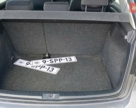 Серый Фольксваген Гольф, объемом двигателя 1.6 л и пробегом 238 тыс. км за 6300 $, фото 10 на Automoto.ua