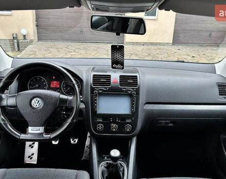 Серый Фольксваген Гольф, объемом двигателя 1.6 л и пробегом 178 тыс. км за 6556 $, фото 49 на Automoto.ua