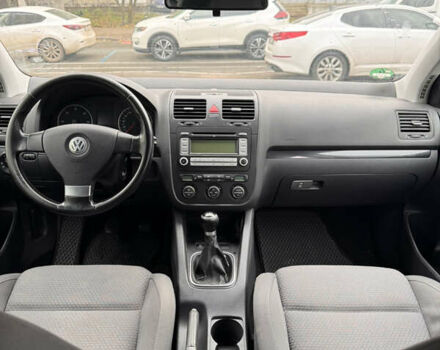 Серый Фольксваген Гольф, объемом двигателя 1.9 л и пробегом 298 тыс. км за 5600 $, фото 27 на Automoto.ua