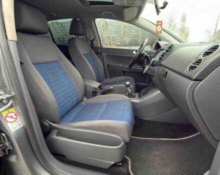 Сірий Фольксваген Гольф, об'ємом двигуна 2 л та пробігом 278 тис. км за 6700 $, фото 9 на Automoto.ua