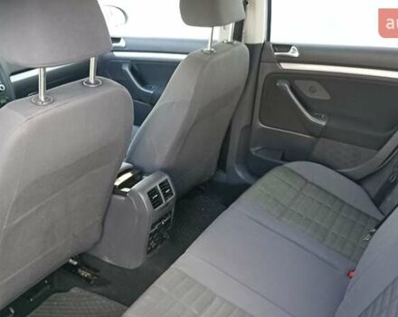 Серый Фольксваген Гольф, объемом двигателя 1.6 л и пробегом 238 тыс. км за 6300 $, фото 11 на Automoto.ua