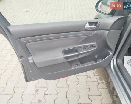 Сірий Фольксваген Гольф, об'ємом двигуна 1.4 л та пробігом 180 тис. км за 5000 $, фото 19 на Automoto.ua