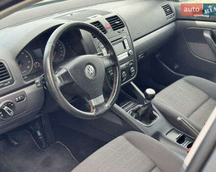 Серый Фольксваген Гольф, объемом двигателя 1.4 л и пробегом 169 тыс. км за 5700 $, фото 21 на Automoto.ua