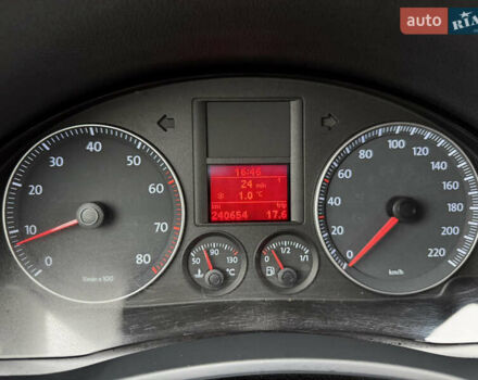 Сірий Фольксваген Гольф, об'ємом двигуна 1.4 л та пробігом 240 тис. км за 5290 $, фото 27 на Automoto.ua