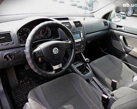 Сірий Фольксваген Гольф, об'ємом двигуна 1.6 л та пробігом 213 тис. км за 5500 $, фото 5 на Automoto.ua