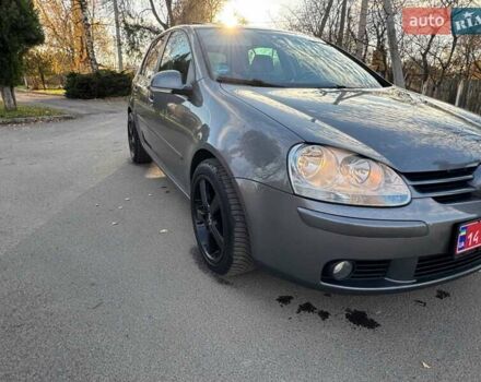 Серый Фольксваген Гольф, объемом двигателя 1.6 л и пробегом 211 тыс. км за 6299 $, фото 5 на Automoto.ua